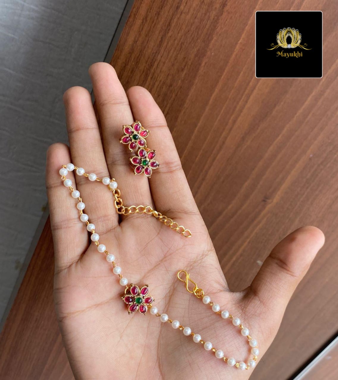 IMG-20240717-WA0009 SIMPLE PEARL CHOKER WITH FLORAL PENDENT - Image 1
