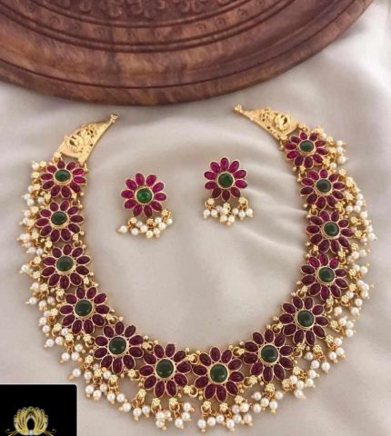 FLORAL KEMP NECKPIECE