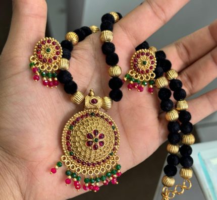 BLACK VELVET BALL ANTIQUE NECKPIECE  WITH GUNGUROO HANGINGS