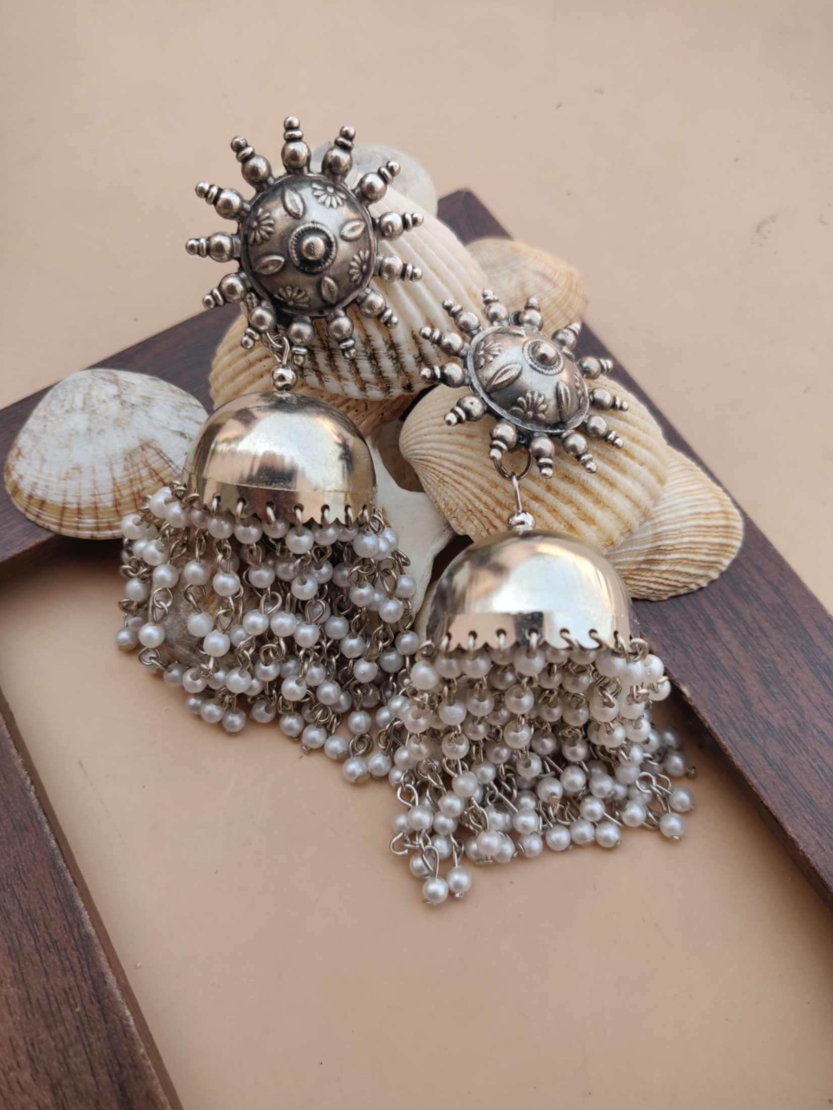 -Nk-CJgEkcwyHtGtHj6p SILVER OXI PEARL HANGING LIGHT WEIGHT JUMKA - Image 1