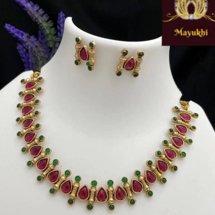 KEMP STONE NECKLACE