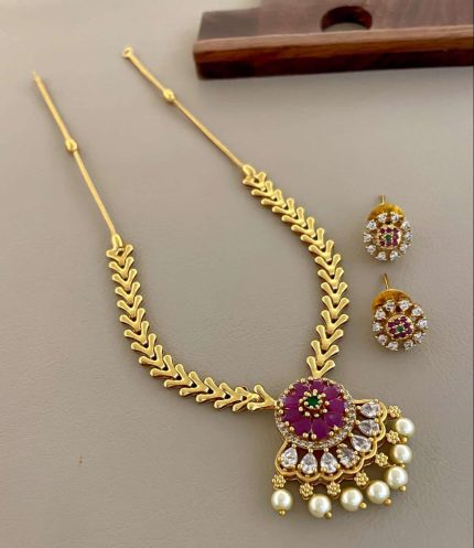 MYTHILI PREMIUM NECKLACE