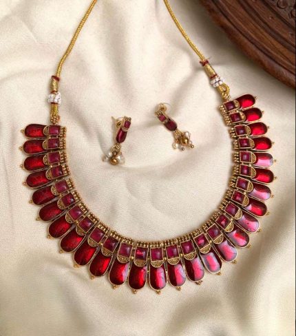 NAGAPADAM ENAMEL NECKPIECE - RED