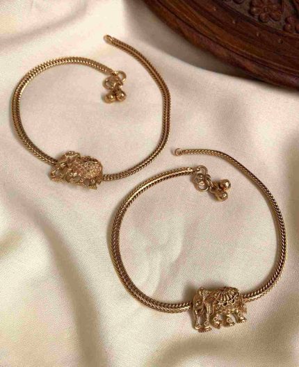 TUSKER ANTIQUE ANKLET