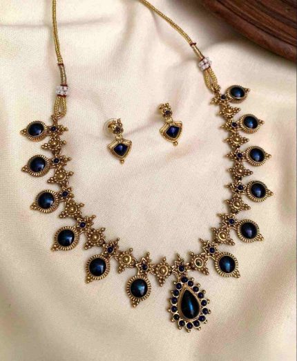 TRADITIONAL PALAKKA NECKPIECE - BLUE