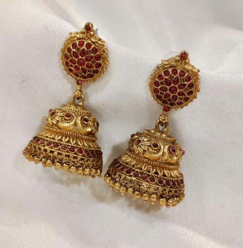 IMG-20250530-WA0253 PREMIUM ANTIQUE BIG SIZE FLORAL JUMKA - Image 1