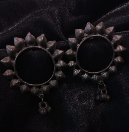 GERMAN SILVER BLACK SUNFLOWER EARRING