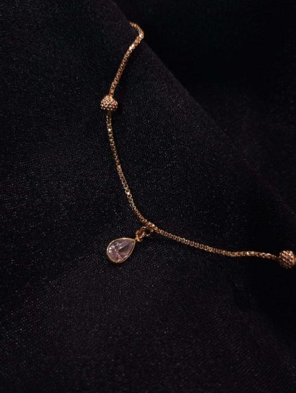 DEWY DROP - BRACELET/HAND CHAIN