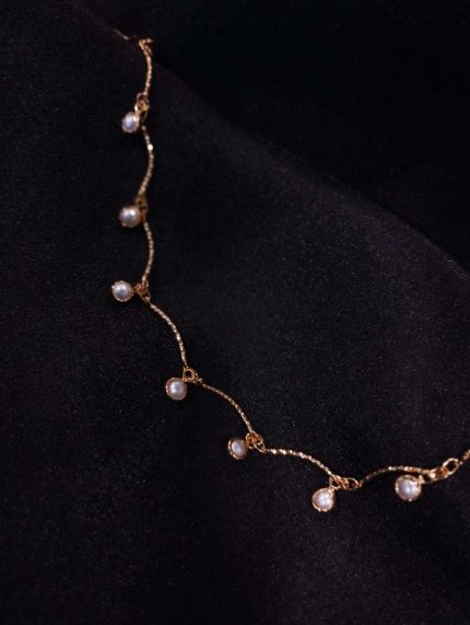 WHITE PEARL DROPS - BRACELET/HAND CHAIN