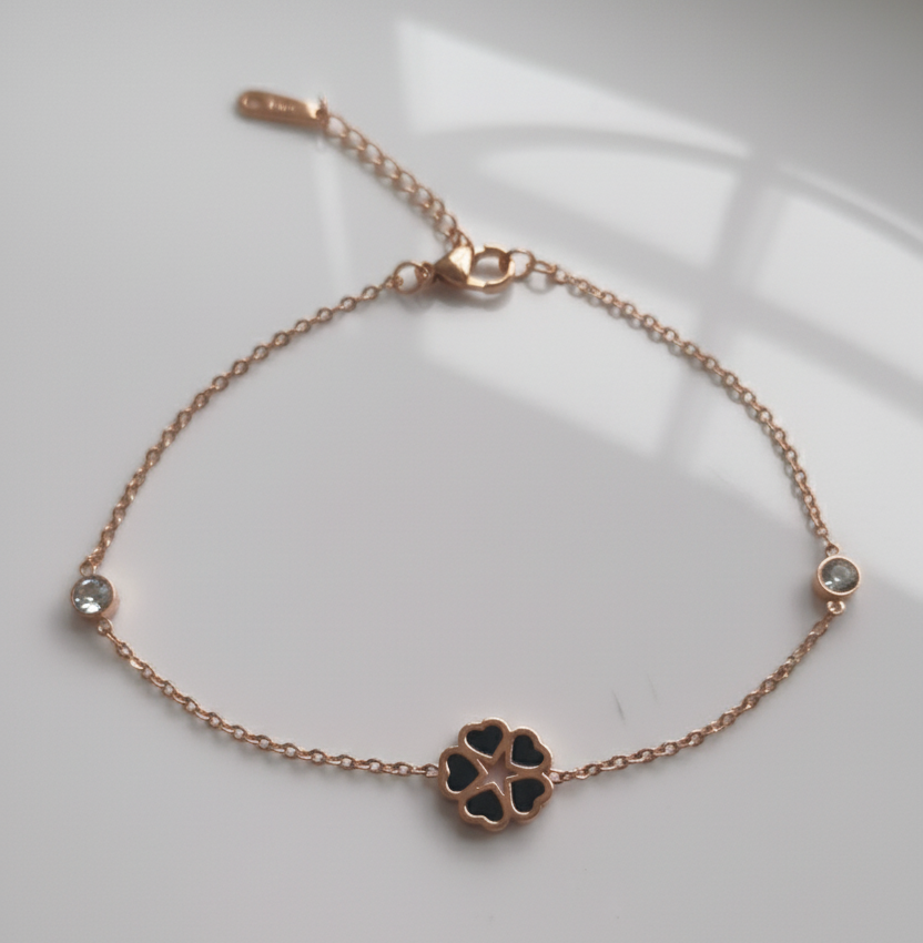 1758594778623 ANTI TARNISH HEARTY BRACELET - Image 1