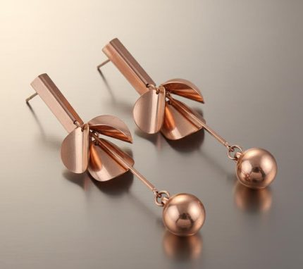 ROSEGOLD CHARM EARRINGS