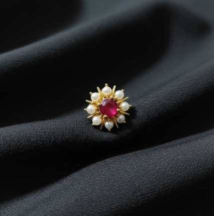 WHITE PEARLS AND RED MID STONE NOSEPINS