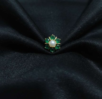 EMERALD STONES WITH MID WHITE - NOSEPINS