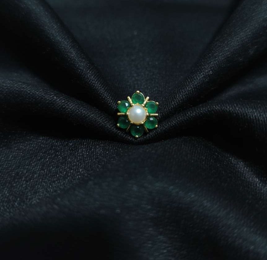 Compress_20251015_210534_4546 EMERALD STONES WITH MID WHITE - NOSEPINS - Image 1