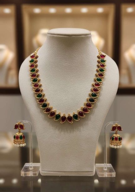 MULTI MANGO KEMP STONE NECKPIECE SET