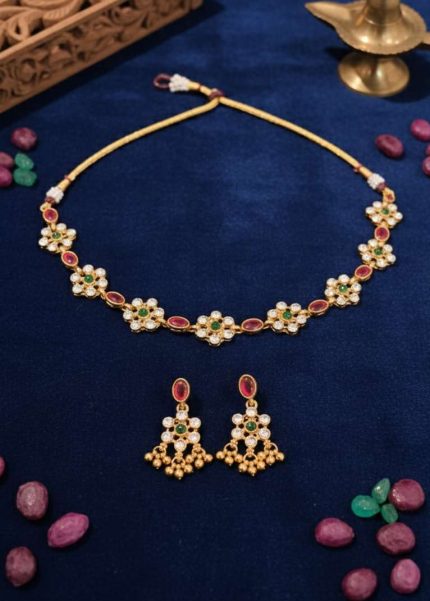 SIMPLE FLORAL NECKLACE SET