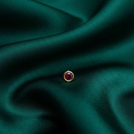 PREMIUM SINGLE STONE BLOOD RED COLOUR NOSEPIN