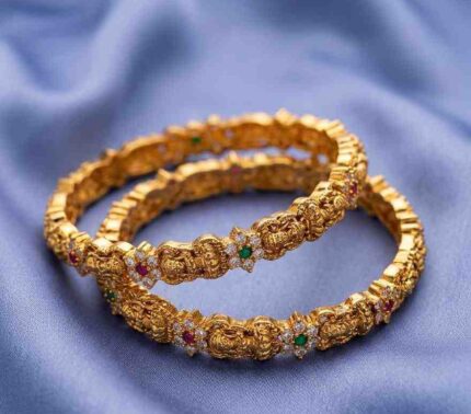 ANTIQUE DEVI ADORNED ELEGANT BANGLE