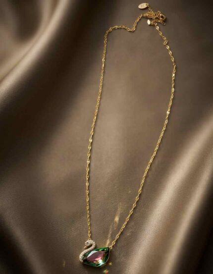 SWAN NECKLACE