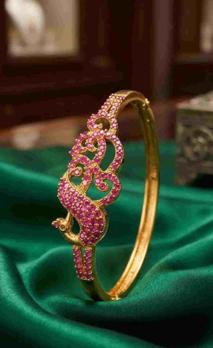 ADJUSTABLE PEACOCK BANGLE