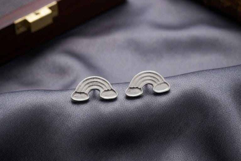 Compress_20260919_123141_1171 PREMIUM DESIGNER SILVER TONE REPLICA SECOND STUDS/EARRINGS - DESIGN 3 - Image 1